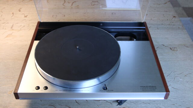 Luxman PD-441 Front open
