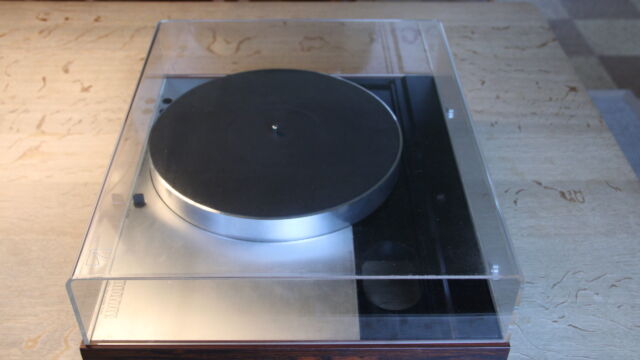 Luxman PD-441 right