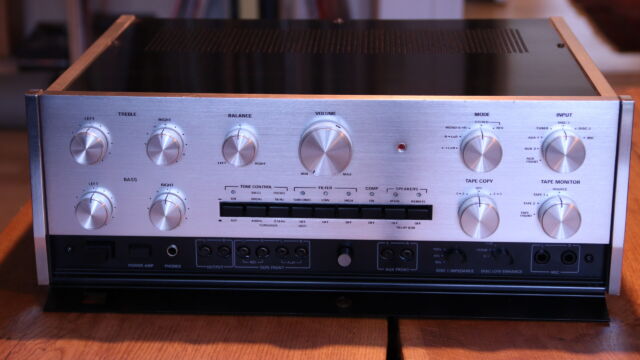 Front view of the Accuphase C-200 preamplifier with the lid down